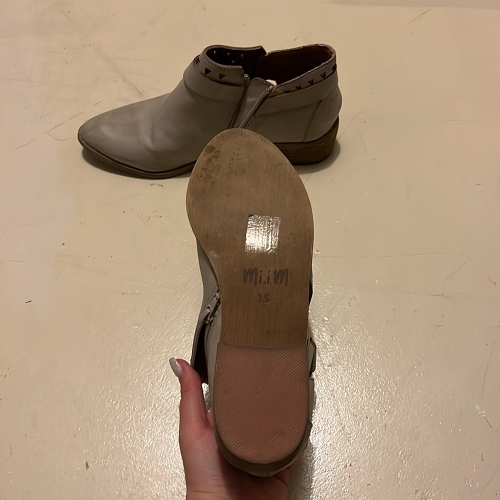 Booties - Picture 3 of 4